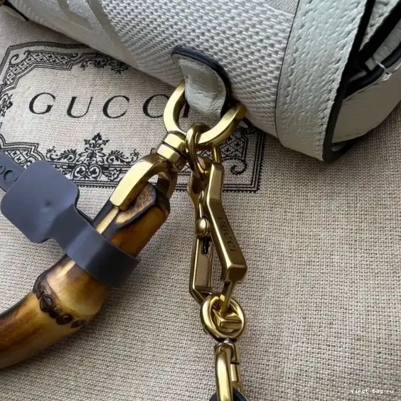 First bag ru bag with Bamboo handle Small top Gucci 0616